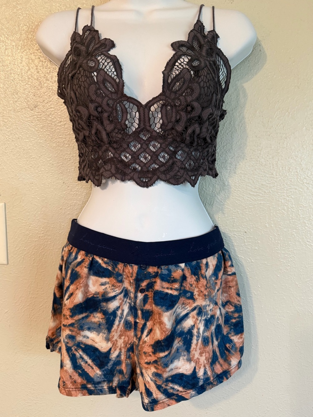 Victoria's Secret PINK Boxer-style Blue Tie Dye Fold Over Waistband sleep shorts - Picture 8 of 16